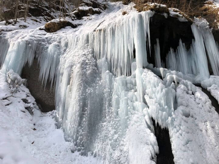 白老　カジカ沢の滝　氷瀑