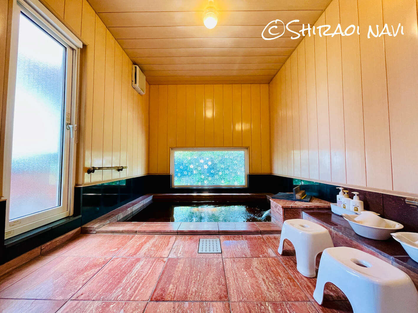北海道白老町の貸別荘『Villa信』源泉掛け流しの貸切宿の浴室