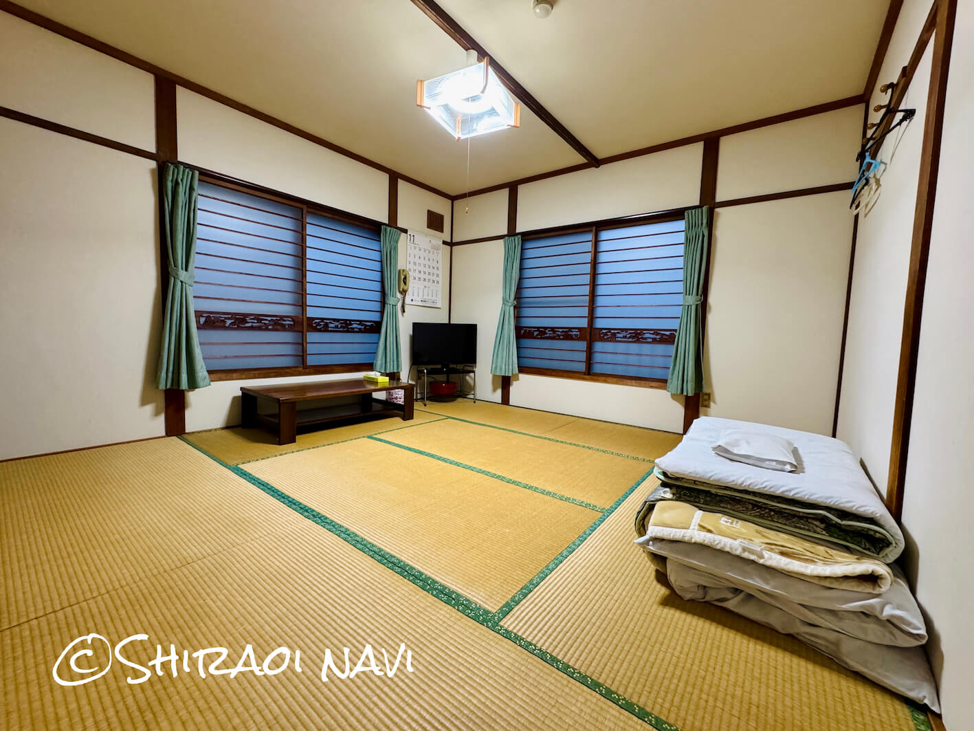 北海道白老町にある『旅館おぎた』創業65年の老舗宿の8畳和室